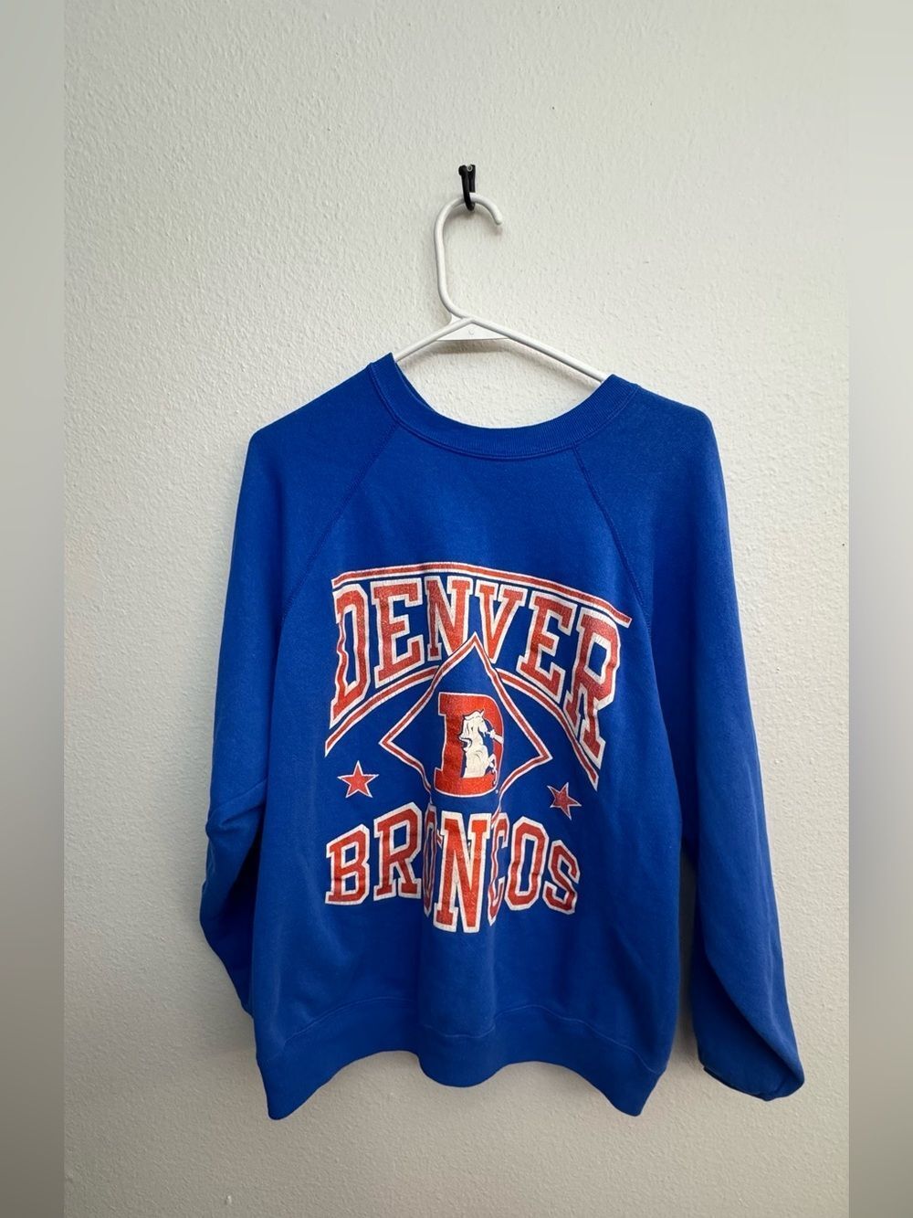 EUC Vintage Denver Broncos Blue Graphic Sweatshirt